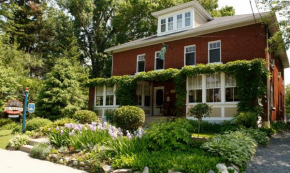  Au Virage B&B  Магог